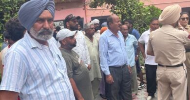 अपनी ही स्कूल बस की चपेट में आने से चार वर्षीय बच्ची की हुई मौत