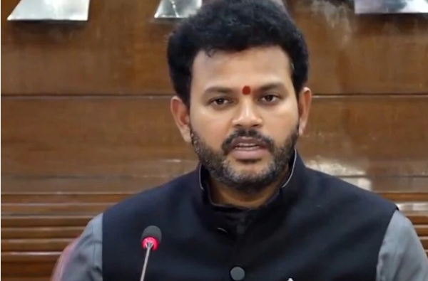 लैंडिंग के दौरान हादसा, जांच के आदेश