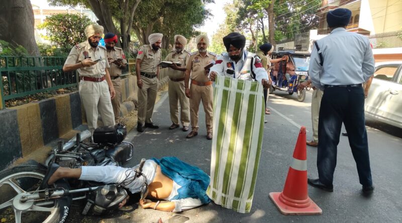 जालंधर बस स्टैंड हादसा में पंजाब रोडवेज बस की टक्कर से बाइक सवार की मौके पर मौत। जानें पूरा मामला, पुलिस जांच और ताज़ा अपडेट।