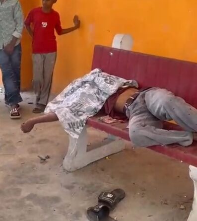 जालंधर शव बरामद मामले में दहशरा ग्राउंड से संदिग्ध हालत में व्यक्ति की लाश मिली। पुलिस जांच जारी, इलाके में फैली दहशत।