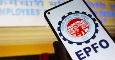 EPFO फेस ऑथेंटिकेशन सुविधा के तहत अब UAN एक्टिवेट करने के लिए OTP या फिंगरप्रिंट की जरूरत नहीं होगी। EPFO ने UMANG ऐप पर फेस ऑथेंटिकेशन सिस्टम शुरू किया है, जिससे PF Account को आसानी से और सुरक्षित तरीके से एक्टिवेट किया जा सकेगा।