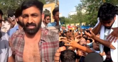 अभिजीत दीपके पर हमला मामले में CJP संस्थापक ने RSS से जुड़े लोगों पर आरोप लगाए हैं। जानिए जयपुर प्रदर्शन के दौरान क्या हुआ, छात्रों के मुद्दे पर दीपके ने क्या कहा और पूरा विवाद क्या है।