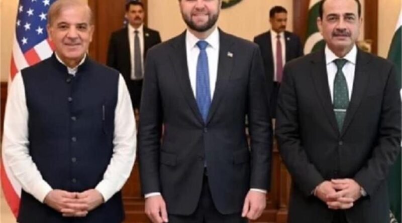 अमेरिका-ईरान शांति वार्ता 2026 को अंतिम रूप देने के लिए स्विट्जरलैंड में अहम बैठक आयोजित हो रही है। अमेरिकी उपराष्ट्रपति जेडी वेंस, ईरानी अधिकारियों, पाकिस्तान के प्रधानमंत्री शहबाज शरीफ और सेना प्रमुख आसिम मुनीर समेत कई वरिष्ठ नेता इसमें शामिल होंगे।