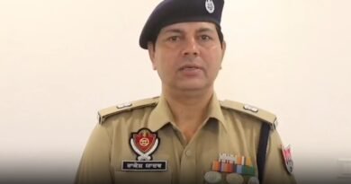 जालंधर फायरिंग मामला में न्यू दशमेश नगर में दो पक्षों की रंजिश के चलते हुई गोलीबारी में एक युवक की मौत हो गई जबकि एक गंभीर रूप से घायल है। पुलिस ने 2 आरोपियों को गिरफ्तार कर लिया है।