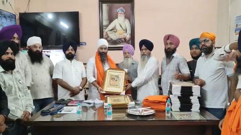 दस्तार मुकाबला आयोजन के तहत गुरुद्वारा शहीदां बाबा निहाल सिंह जोड़ मेला कमेटी ने भव्य प्रतियोगिता का आयोजन किया। पार्षद शैरी चड्ढा मुख्य अतिथि रहे और विजेताओं को सम्मानित किया गया।