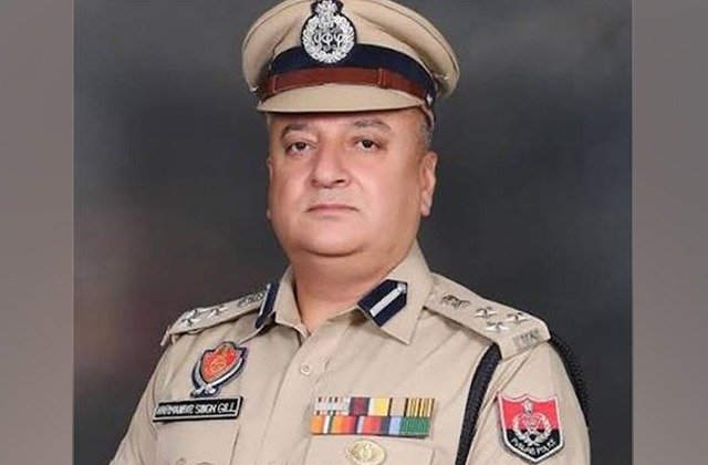 पंजाब पुलिस तबादला के तहत पंजाब सरकार ने DIG स्तर पर बड़ा प्रशासनिक बदलाव किया है। IPS अधिकारी हरमनबीर सिंह को DIG PAP जालंधर से DIG बॉर्डर रेंज अमृतसर नियुक्त किया गया है।