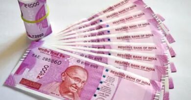 2000 Rupee Note Update: RBI ने 2000 रुपये के नोट को लेकर बड़ा अपडेट जारी किया है। जानें क्या 2000 का नोट अभी भी लीगल टेंडर है, कितने नोट वापस लौट चुके हैं और इन्हें बदलने के 3 आसान तरीके क्या हैं।