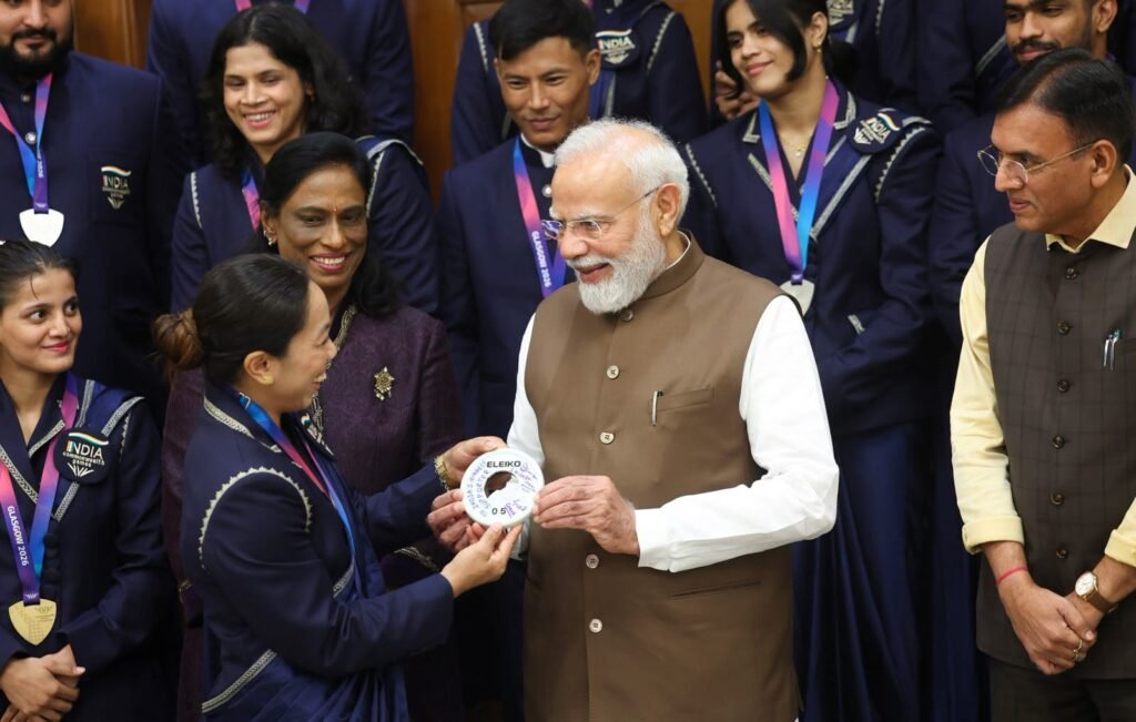 PM Modi Commonwealth Games 2026: पीएम मोदी ने ग्लास्गो में भारत के गलत नक्शे पर आपत्ति जताने वाली लवलीना बोरगोहेन की तारीफ की। मीराबाई चानू से भी की खास बातचीत।