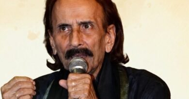 Pranab Patnaik Passes Away: दिग्गज उड़िया पार्श्व गायक प्रणब पटनायक का 88 वर्ष की उम्र में निधन हो गया। 200 से ज्यादा फिल्मों में आवाज देने वाले गायक को 7 बार ओडिशा राज्य फिल्म पुरस्कार मिला।