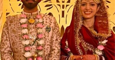 रमनदीप सिंह शादी की खबर ने क्रिकेट और टीवी जगत में हलचल मचा दी है। क्रिकेटर रमनदीप सिंह ने एक्ट्रेस चार्ली चौहान से निजी समारोह में शादी की, जिसमें अर्शदीप सिंह भी शामिल हुए।