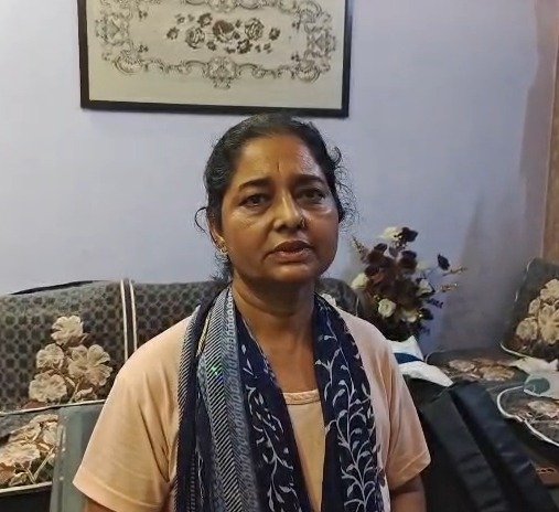 Jalandhar News: देओल नगर में घर से गैस सिलेंडर चोरी करने पहुंचे दो चोरों को लोगों ने रंगे हाथ पकड़ लिया। बिना नंबर प्लेट की स्कूटी भी मिली, पुलिस जांच में जुटी।