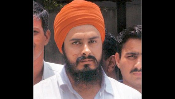 Jagtar Singh Hawara Parole: पंजाब CM भगवंत मान ने राज्यपाल गुलाब चंद कटारिया को पत्र लिखकर जगतार सिंह हवारा को बीमार मां से मिलने के लिए 10 दिन की पैरोल देने की अपील की है।