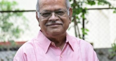 रत्नाकर महाजन निधन से कांग्रेस और सामाजिक क्षेत्र में शोक की लहर है। वरिष्ठ नेता, समाजवादी चिंतक और राजनीतिक विश्लेषक डॉ. रत्नाकर महाजन का 80 वर्ष की आयु में निधन हुआ।